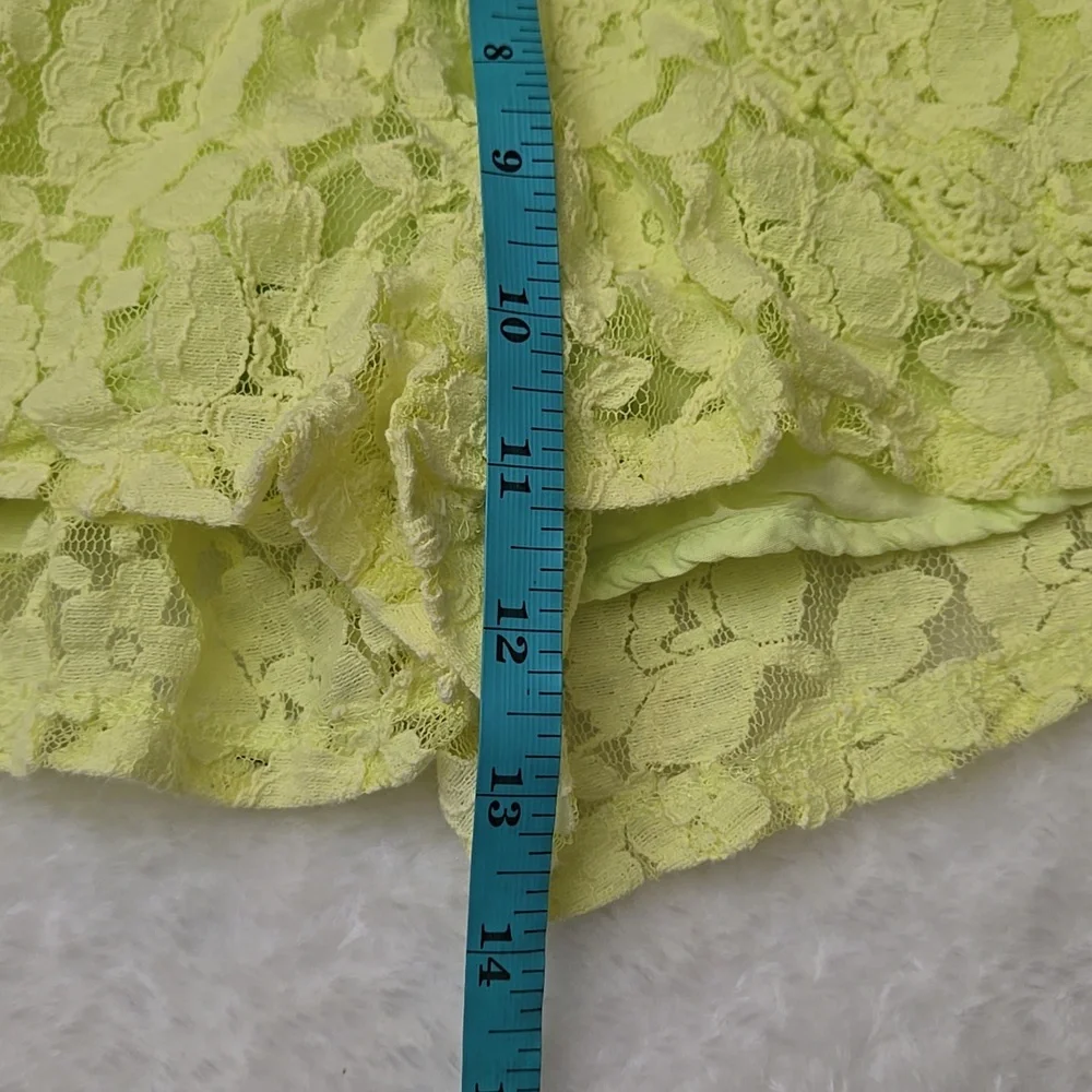 Abercrombie Kids Neon Green Shorts, Girls 13/14, Great Condition